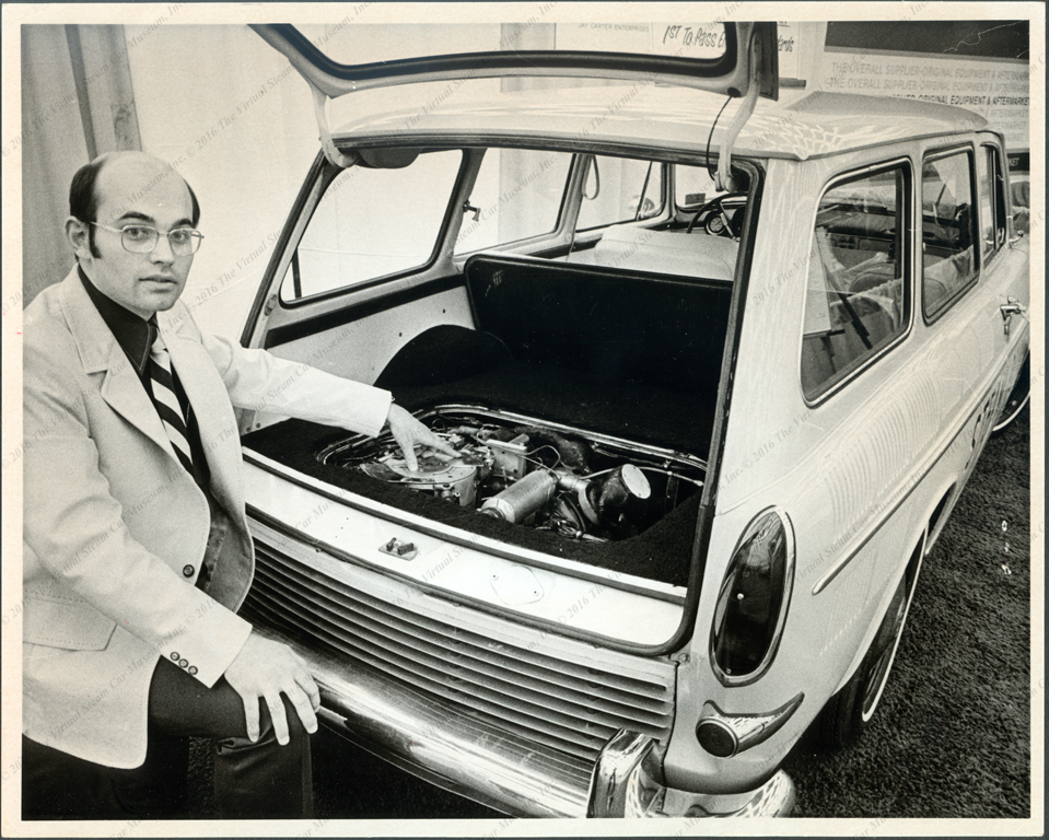 Jay Carter, Jr. , Carter System, installed in Volkswagen Squareback, Press Photo, February 25, 1975, Front