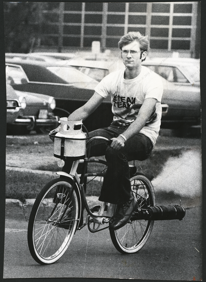 Rex Roehl Steam Bicycle, August 1974 Illinois Institute of Technology 1 Front