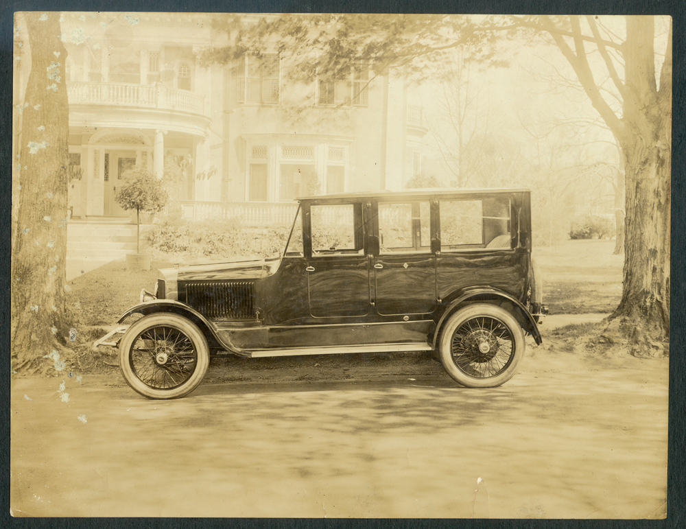1918 Stanley Sedan with Wire Wheels