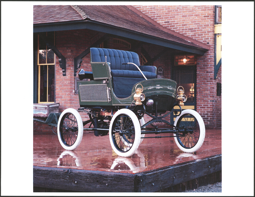 Toledo Steam Carriage, 1901, The Nethercutt Collection, courtesy of Skip Marketti